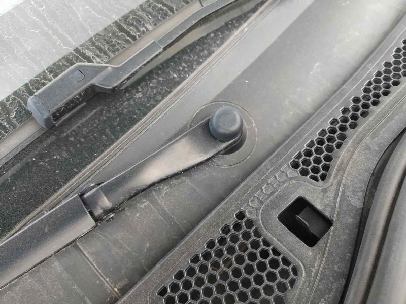 Recambio de motor limpia delantero para peugeot 208 (p2) allure referencia OEM IAM 9824784980  