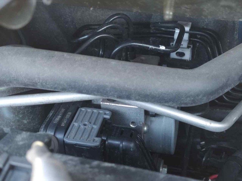 Recambio de abs para toyota corolla (e21) hybrid stile referencia OEM IAM 4405012E70  