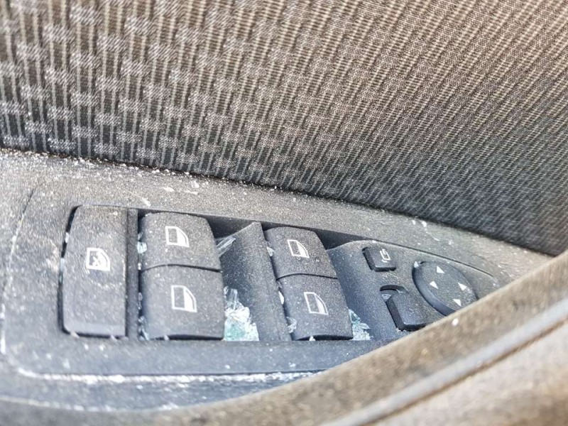 Recambio de mando elevalunas delantero izquierdo para bmw x2 (f39) sdrive18d referencia OEM IAM 9362116  C/ MANDO RETROVISOR