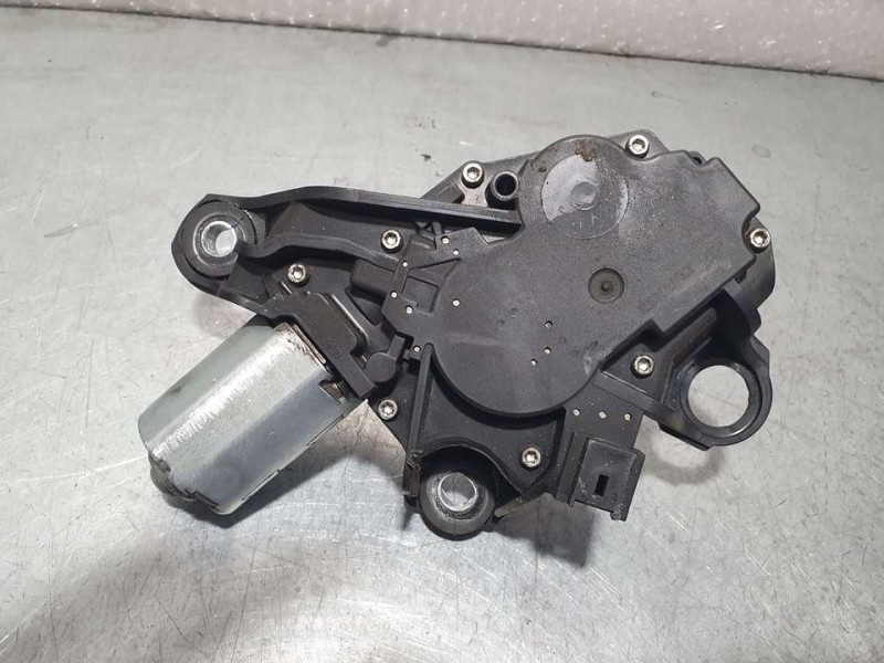 Recambio de motor limpia trasero para renault kangoo furgón compact comfort referencia OEM IAM 8200431392 0390201836 BOSCH