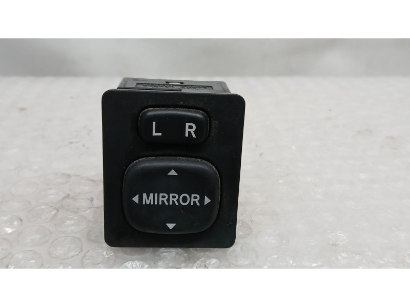 Recambio de mando retrovisor para toyota yaris (_p13_) 1.5 hybrid (nhp130_) referencia OEM IAM 769746E  183574