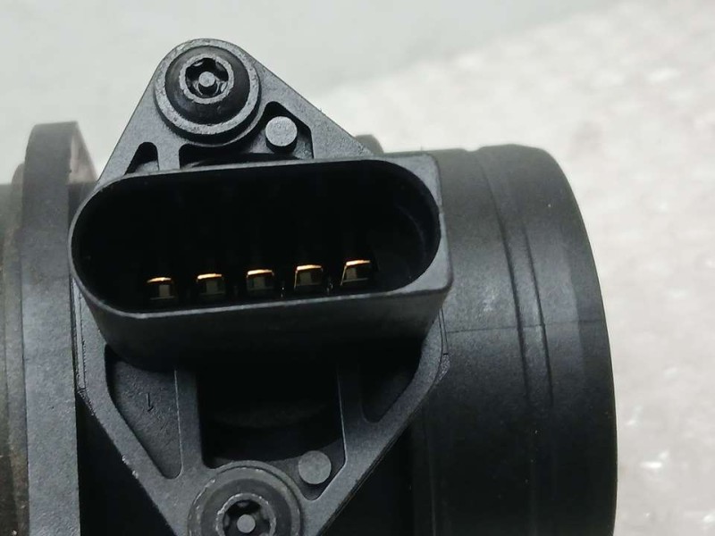 Recambio de caudalimetro para seat ibiza (6l1) hit referencia OEM IAM 38906461B 0281002531 BOSCH