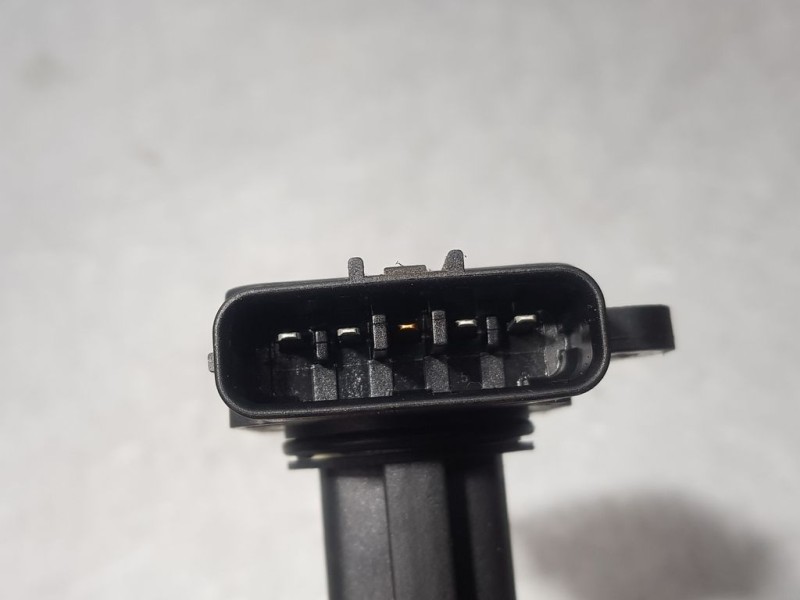 Recambio de caudalimetro para toyota corolla (e12) 1.6 sol berlina 3/5 referencia OEM IAM 1974003010 222040J010 DENSO
