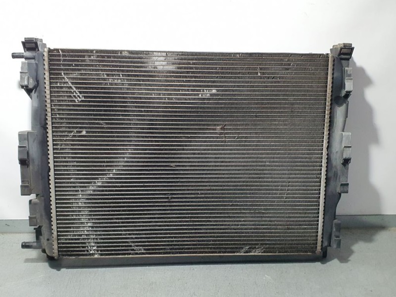 Recambio de radiador agua para renault scenic ii confort expression referencia OEM IAM 8200357536 8769630B VALEO