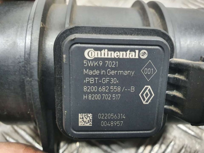 Recambio de caudalimetro para nissan pulsar (c13) acenta referencia OEM IAM 8200682558 5WK97021 CONTINENTAL