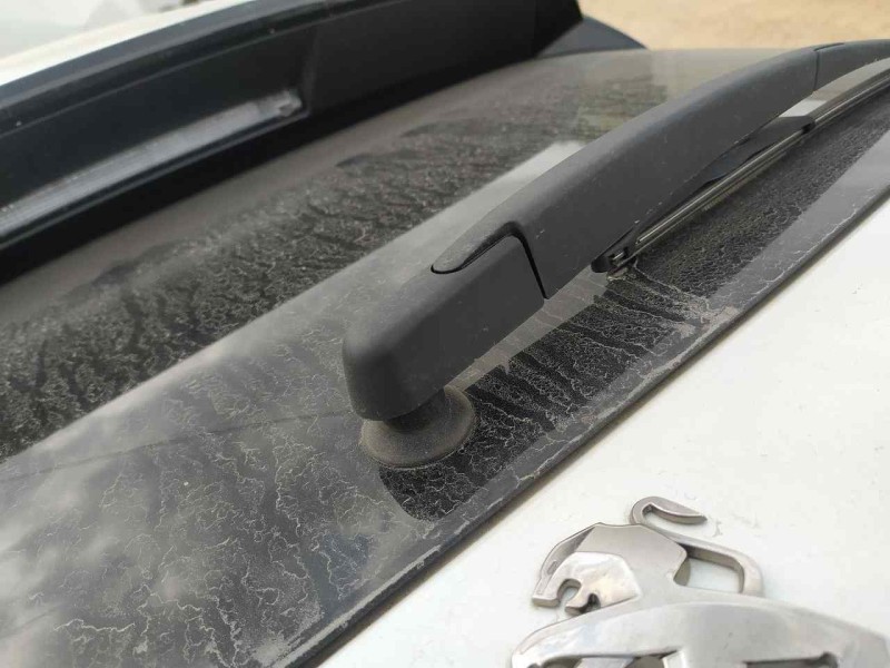 Recambio de motor limpia trasero para peugeot 208 (p2) allure referencia OEM IAM 9819900080  