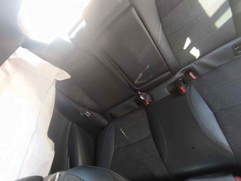 Recambio de asientos traseros para toyota corolla (e21) hybrid stile referencia OEM IAM   