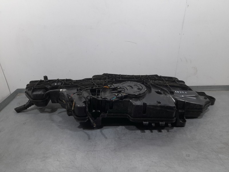 Recambio de deposito adblue para mercedes-benz gla (h247) gla 200 d (247.712) referencia OEM IAM A2474709002  