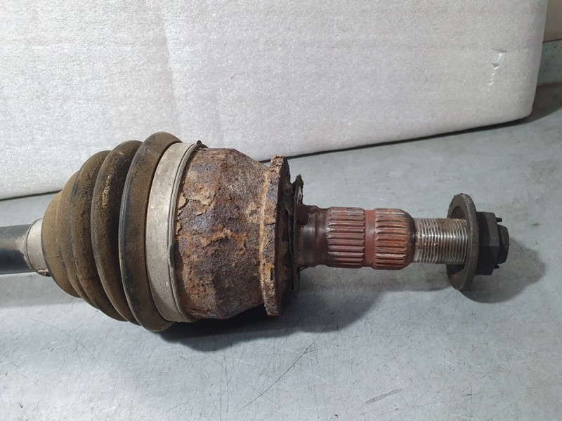 Recambio de transmision delantera derecha para opel astra j sports tourer cosmo referencia OEM IAM 13335136 10239824 