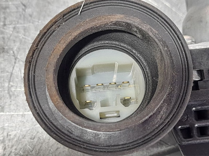 Recambio de elevalunas trasero izquierdo para toyota yaris active referencia OEM IAM 857100D100  6 PINES