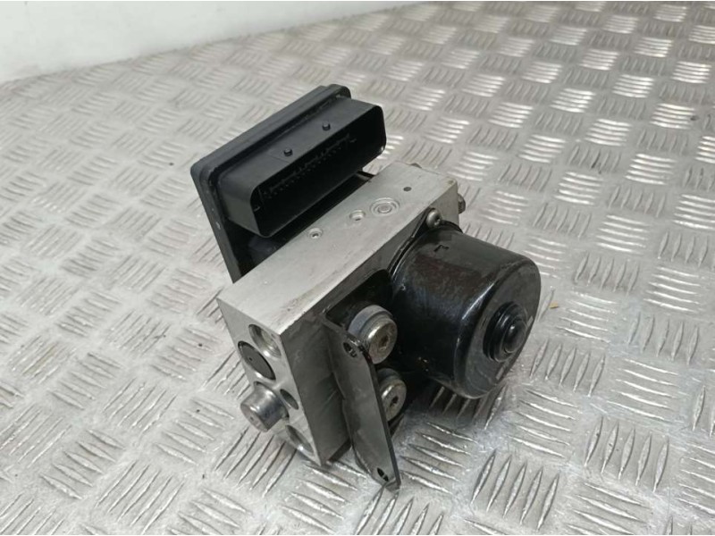 Recambio de abs para ssangyong rexton 270 xvt limited referencia OEM IAM 4894009300 06210207394 ATE