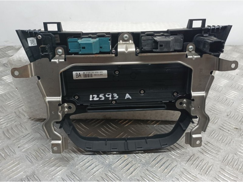 Recambio de mando radio para opel insignia berlina selective referencia OEM IAM 13273252  