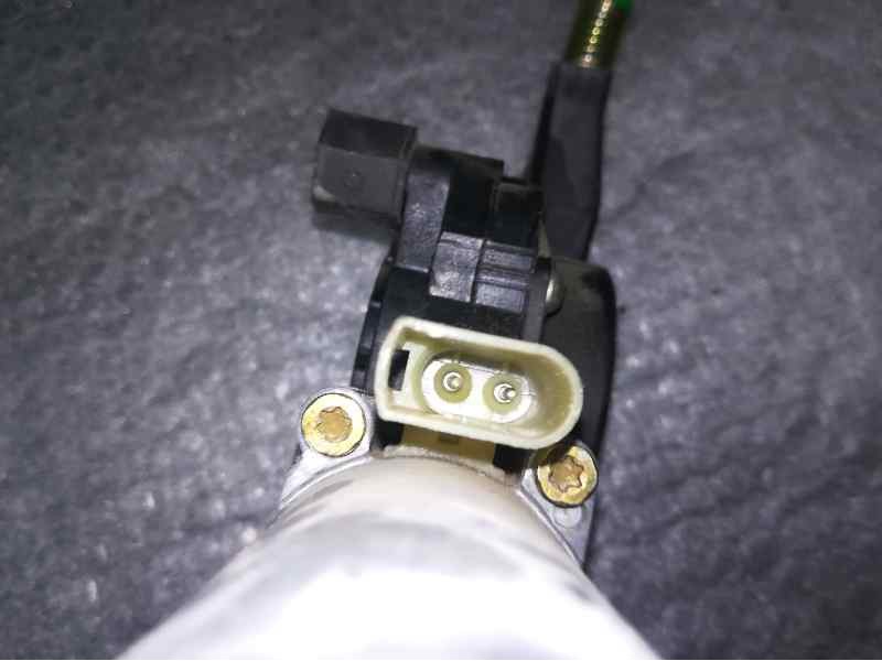 Recambio de elevalunas delantero derecho para ford mondeo berlina (gd) referencia OEM IAM 0130821681 2 PINS ELECTRICO 