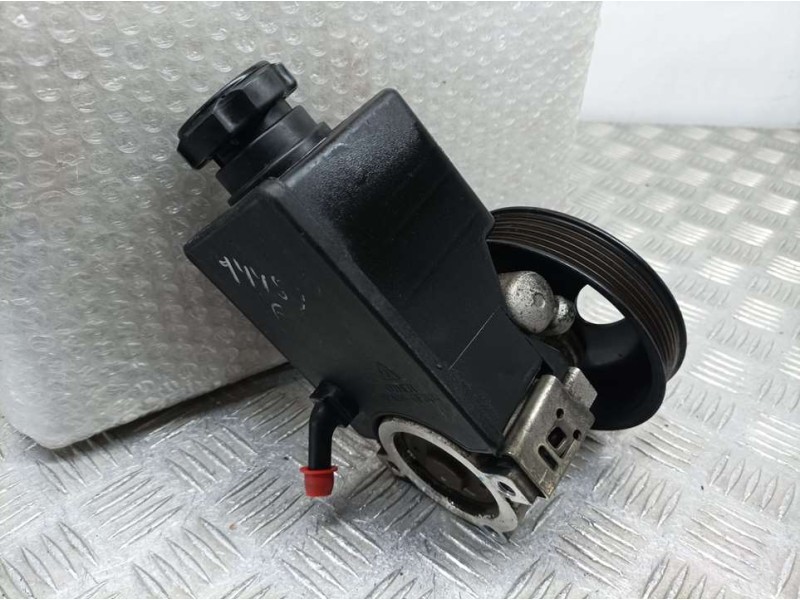 Recambio de bomba direccion para ssangyong rexton 270 xvt limited referencia OEM IAM NS540647  