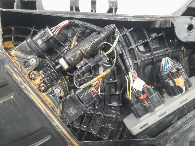 Recambio de deposito adblue para opel astra k lim. 5türig 120 aniversario referencia OEM IAM 39171469  