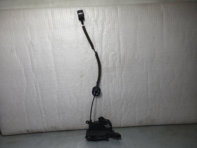 Recambio de cerradura puerta delantera izquierda para renault captur life referencia OEM IAM 805031332R 40517224 4 PINES