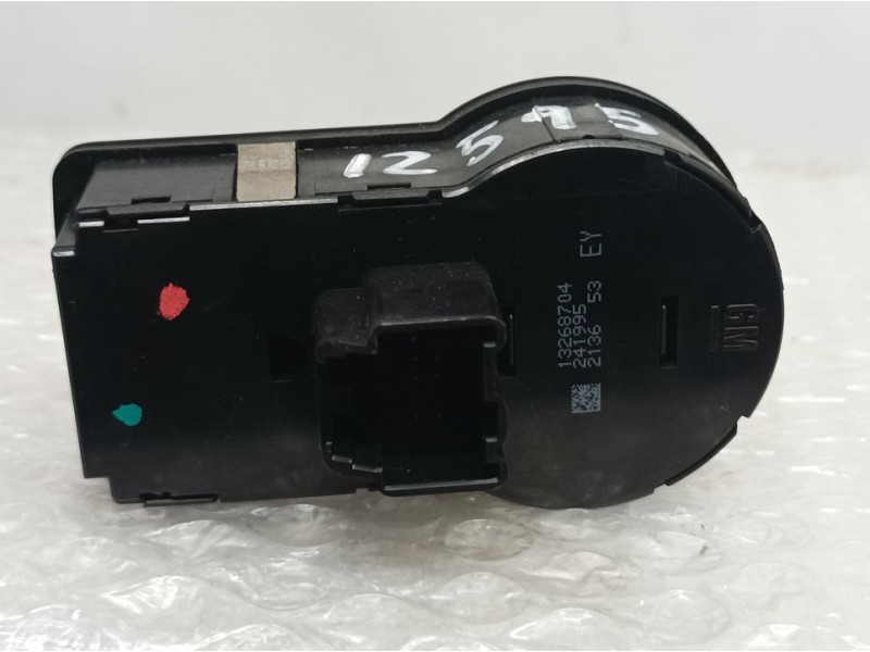 Recambio de mando luces para opel insignia berlina selective referencia OEM IAM 13268704  