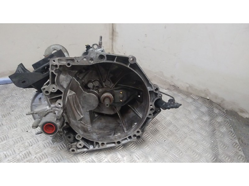 Recambio de caja cambios para peugeot partner tepee 1.6 hdi referencia OEM IAM 20ET07 5VELOCIDADES 6708186 A