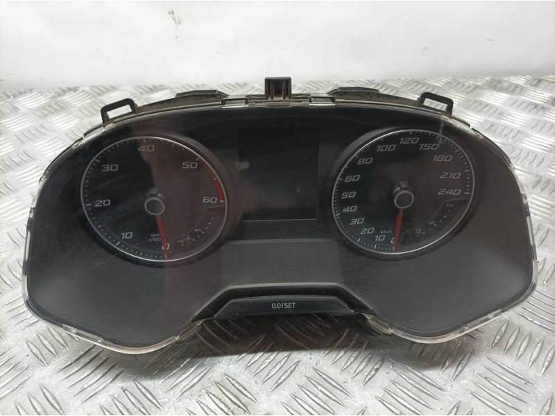 Recambio de cuadro instrumentos para seat arona style referencia OEM IAM 6F0920741A A2C17414600 VDO