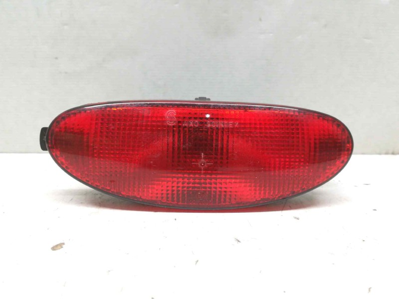 Recambio de faro antiniebla trasero central para peugeot 206 berlina 1.4 hdi referencia OEM IAM   