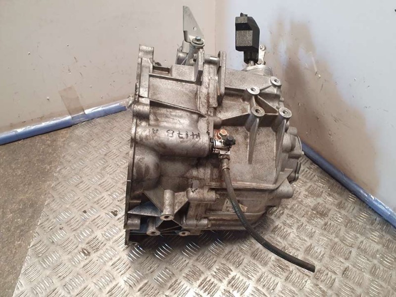 Recambio de caja cambios para chevrolet captiva 2.0 vcdi lt referencia OEM IAM GI042098 BEW4357 5VELOCIDADES