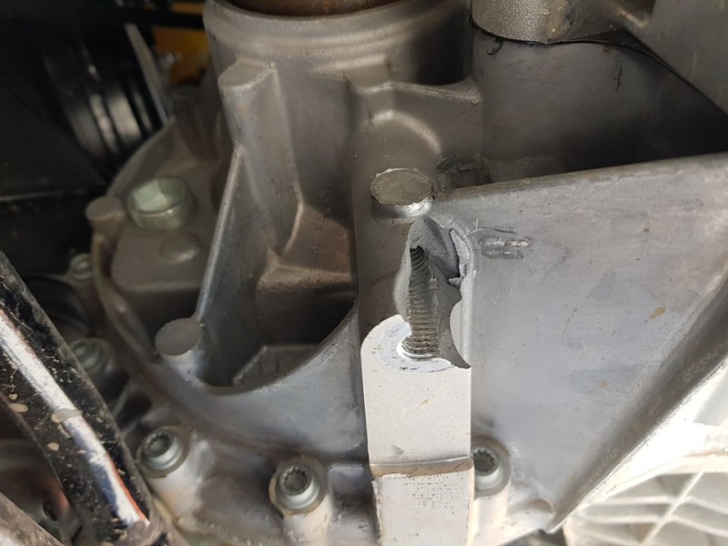 Recambio de caja cambios para seat arona xcellence go referencia OEM IAM USN 040422 6VELOCIDADES