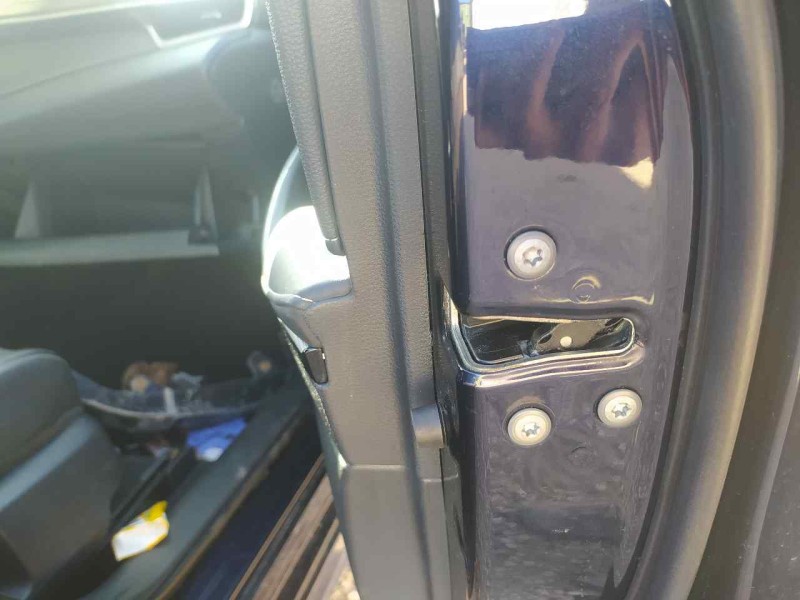 Recambio de cerradura puerta delantera derecha para toyota corolla (e21) hybrid stile referencia OEM IAM 6903002511  