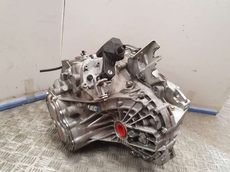 Recambio de caja cambios para chevrolet captiva 2.0 vcdi lt referencia OEM IAM GI042098 BEW4357 5VELOCIDADES