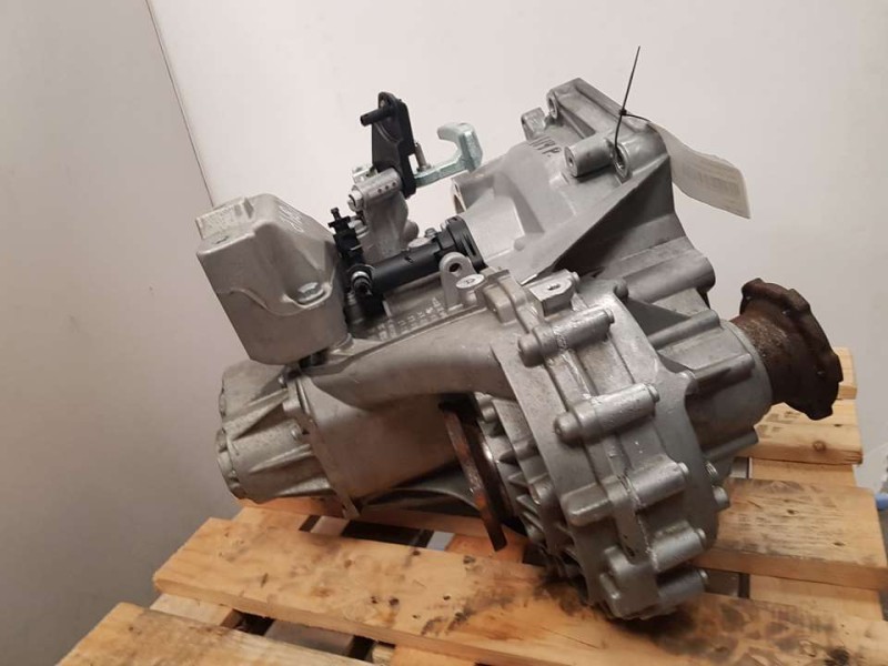 Recambio de caja cambios para seat arona xcellence go referencia OEM IAM USN 040422 6VELOCIDADES