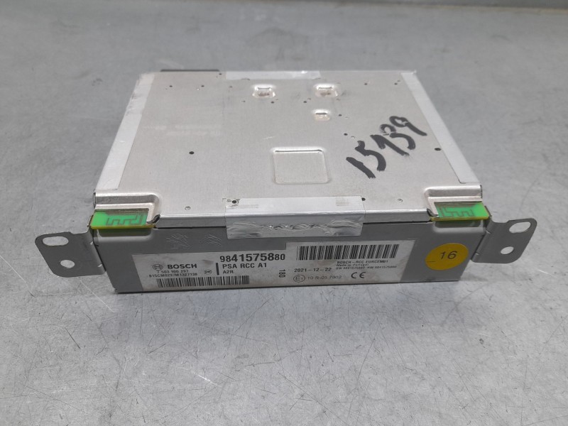 Recambio de sistema audio / radio para opel corsa f edition referencia OEM IAM 9841575880 7503900297 BOSCH