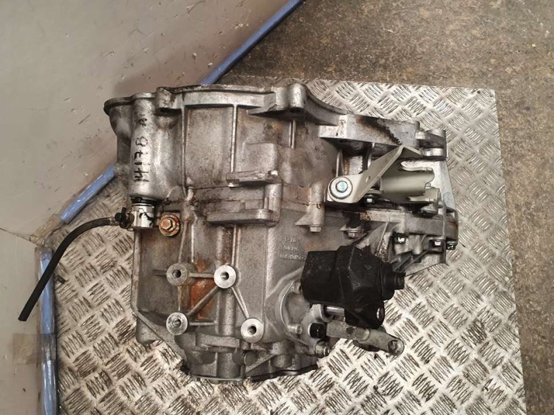 Recambio de caja cambios para chevrolet captiva 2.0 vcdi lt referencia OEM IAM GI042098 BEW4357 5VELOCIDADES