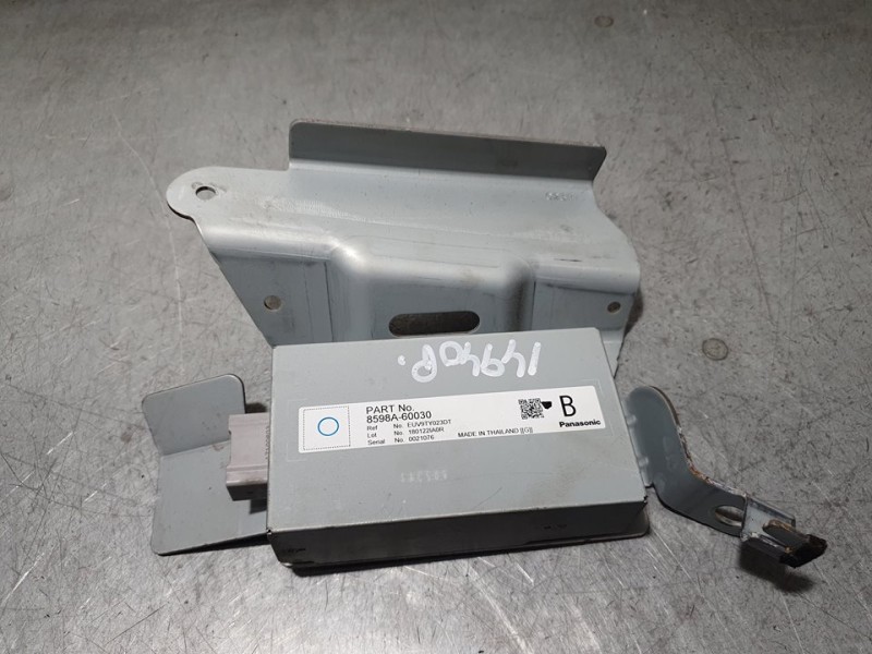 Recambio de modulo electronico para toyota land cruiser (j15) vx referencia OEM IAM 8598A60030  