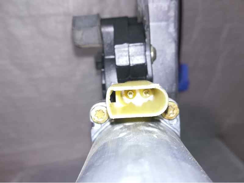 Recambio de elevalunas trasero derecho para ford mondeo berlina (gd) referencia OEM IAM 0130821681 2 PINS ELECTRICO 