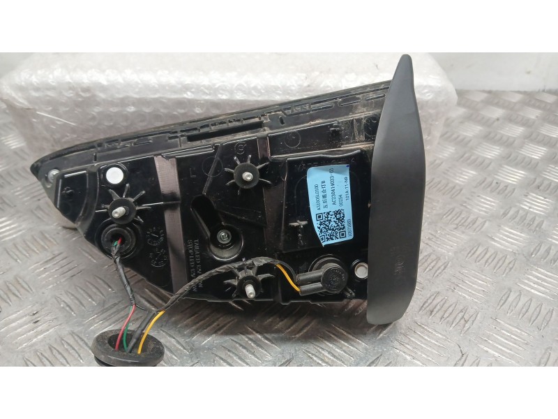 Recambio de piloto trasero izquierdo interior para mg zs suv (azs1) 1.5 vti referencia OEM IAM 10571683 AC230414033 A31005L0100