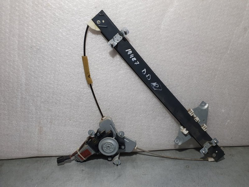 Recambio de elevalunas delantero derecho para ssangyong rexton 270 xvt limited referencia OEM IAM SIN REF  ELECTRICO 2 PINES