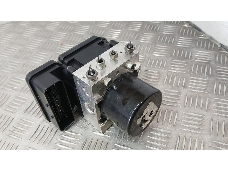 Recambio de abs para ford focus iii 1.6 tdci referencia OEM IAM BV612C405AL ATE 10021209614