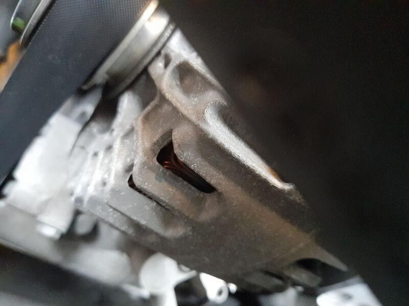 Recambio de alternador para volkswagen polo v (6r1, 6c1) 1.2 tdi referencia OEM IAM 03D903025J  