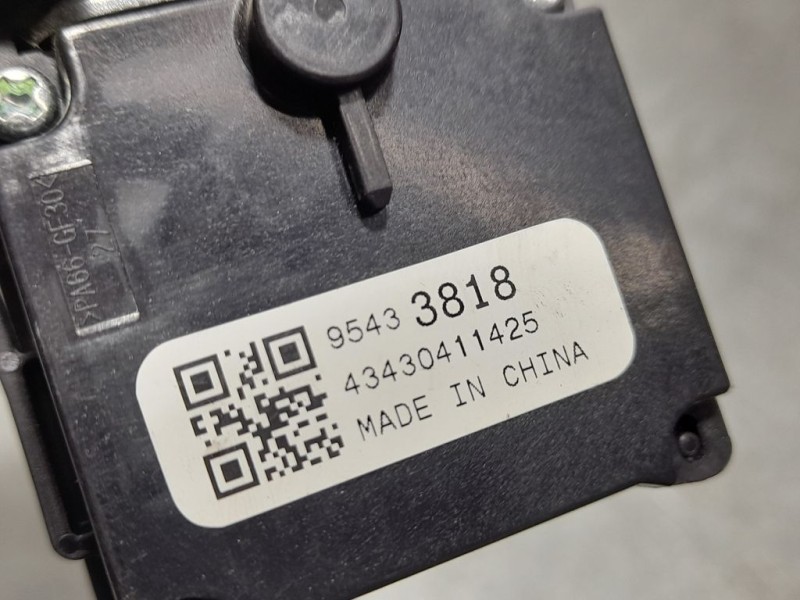 Recambio de mando limpia para opel astra j lim. expression referencia OEM IAM 95433818  