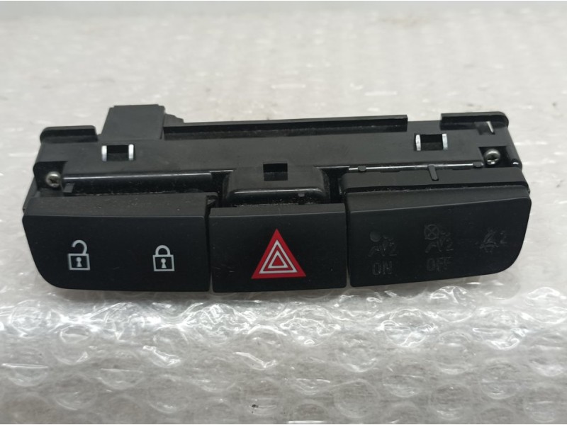 Recambio de warning para opel insignia berlina selective referencia OEM IAM 13324594  