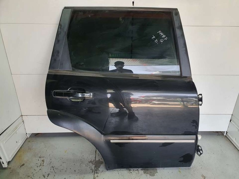 Recambio de puerta trasera derecha para ssangyong rexton 270 xvt limited referencia OEM IAM 6300408103  