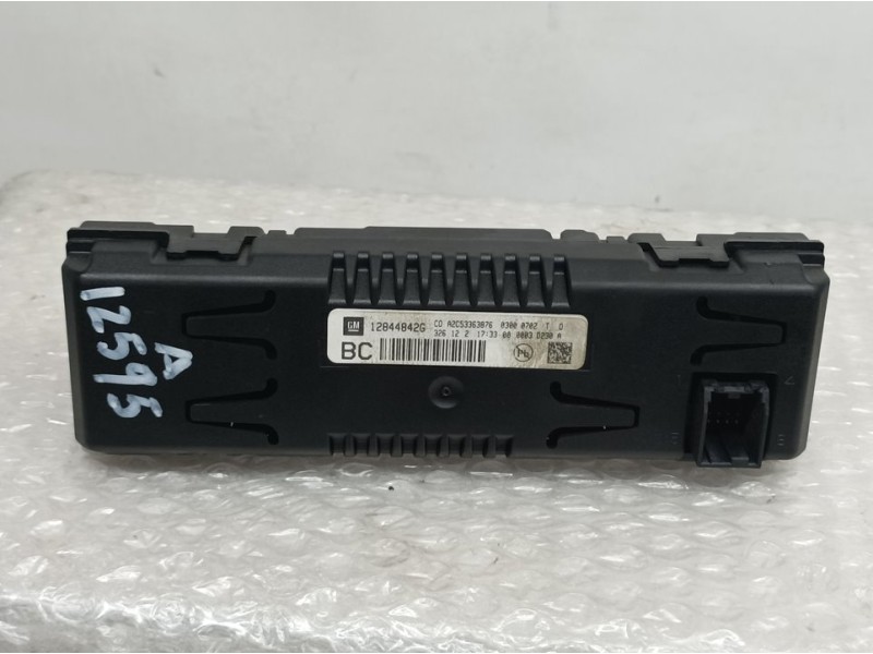 Recambio de pantalla multifuncion para opel insignia berlina selective referencia OEM IAM 12844842G A2C53363876 