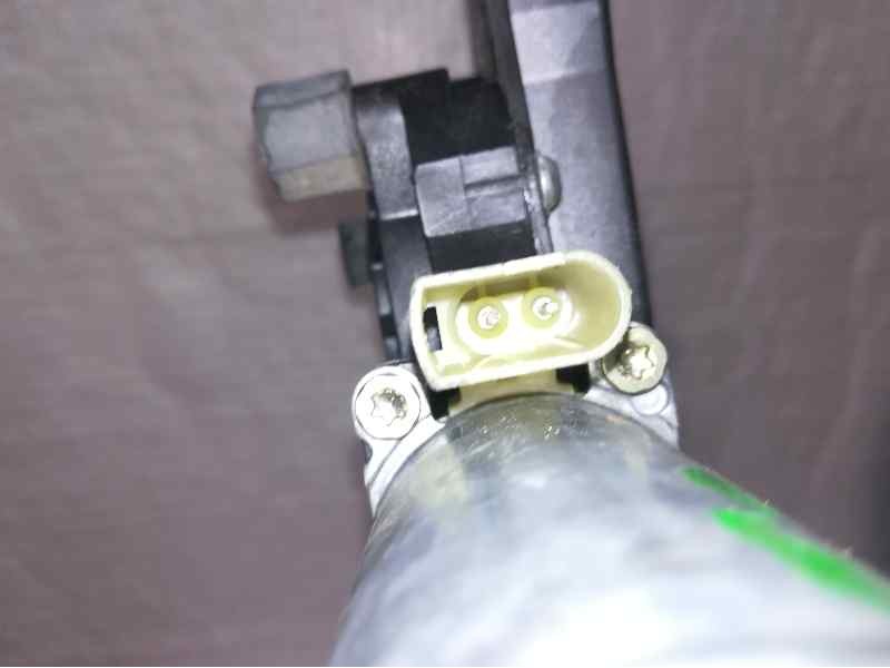 Recambio de elevalunas trasero derecho para ford mondeo berlina (gd) referencia OEM IAM 0130821681 2 PINS ELECTRICO 