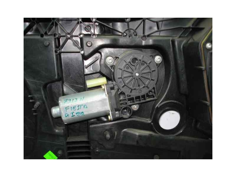 Recambio de elevalunas delantero izquierdo para ford fiesta (cbk) ambiente referencia OEM IAM 1567723  