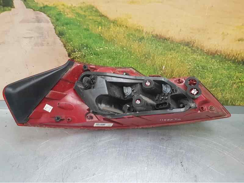 Recambio de piloto trasero derecho para opel insignia sports tourer cosmo referencia OEM IAM 13277878  
