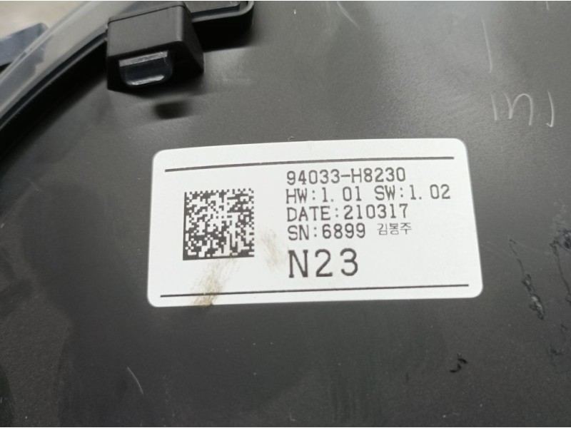 Recambio de cuadro instrumentos para kia stonic (ybcuv) black edition referencia OEM IAM 94033H8230  