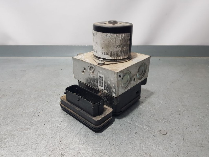 Recambio de abs para opel insignia sports tourer cosmo referencia OEM IAM 13328651  