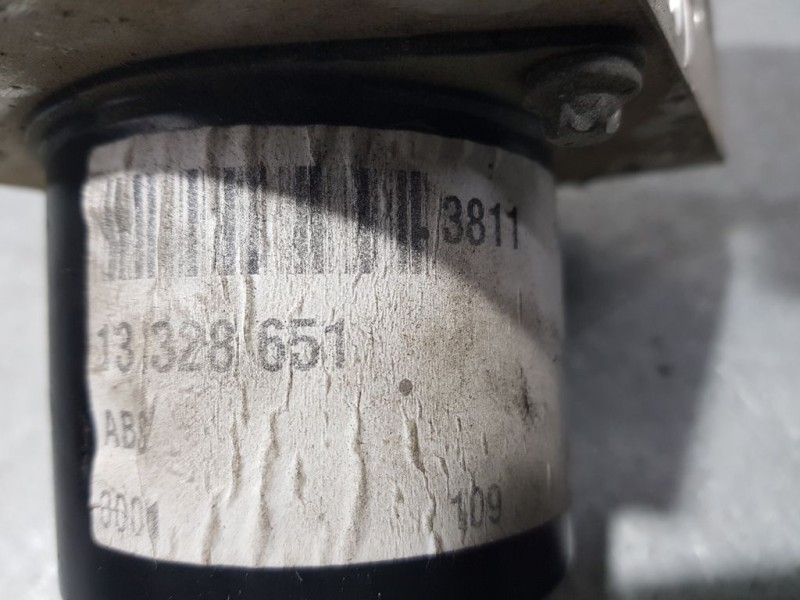 Recambio de abs para opel insignia sports tourer cosmo referencia OEM IAM 13328651  