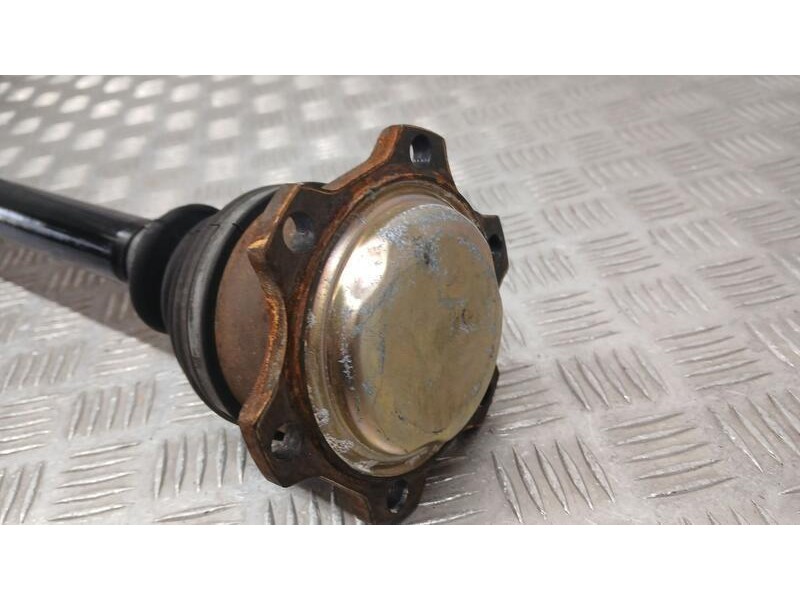 Recambio de transmision delantera izquierda para skoda superb (3u4) classic referencia OEM IAM 8D0407271BB  