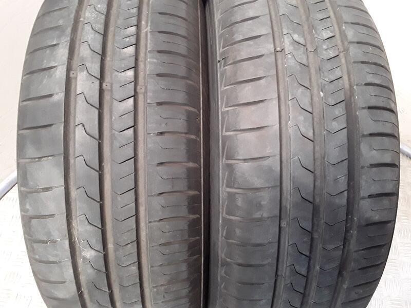 Recambio de neumatico pareja para neumaticos reutilizados - referencia OEM IAM 185601588H NORAUTO 185/60/15/88H