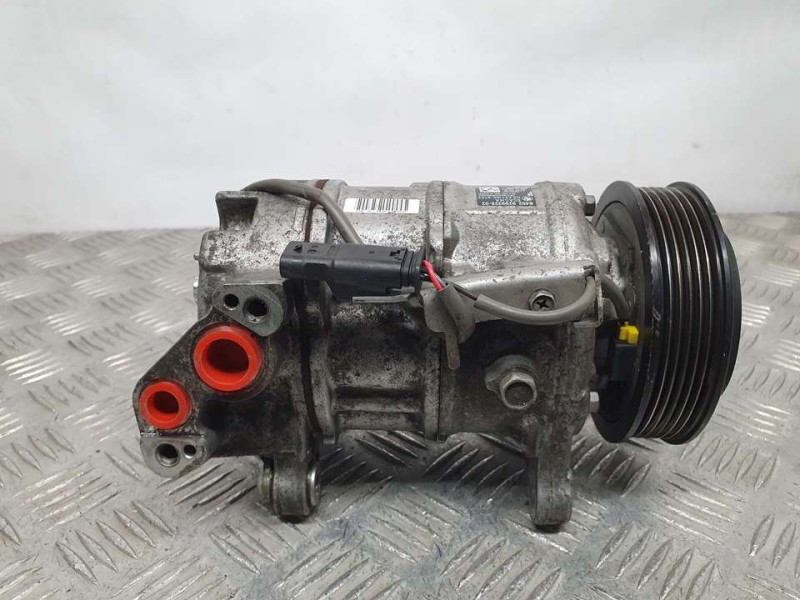 Recambio de compresor aire acondicionado para bmw serie 4 coupe (f32) 418d referencia OEM IAM 929932802 4471608763 DENSO